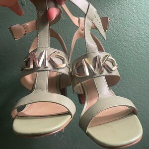 Michael Kors T-Strap Izzy Sandals